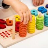 Gry matematyczne dla całej rodziny inspirowane Montessori