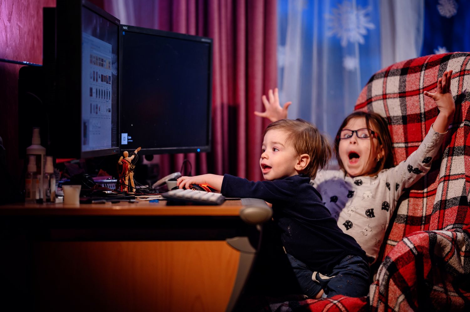 Ekrany bez dramatu: rodzinny plan mediów