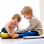 Rodzeństwo bez iskier: jak budować współpracę zamiast rywalizacji