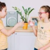 Mowa na co dzień. Jak wspierać język w rozmowach i zabawie